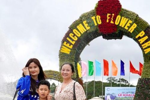 Vườn hoa, nhà hàng Thủy Tạ ở Đà Lạt sắp lên sàn đấu giá