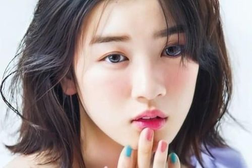 'Ngọc nữ khóc đẹp nhất Nhật Bản' trước khi bị tung bằng chứng ngoại tình