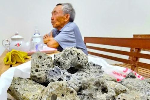 Dùng đá 'phổi' để làm đường, một phường bị phê bình