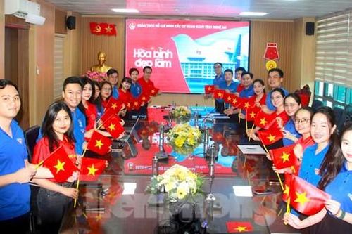 Nhiều hoạt động sôi nổi của tuổi trẻ các cơ quan Đảng tỉnh Nghệ An trong Ngày hội Đoàn viên