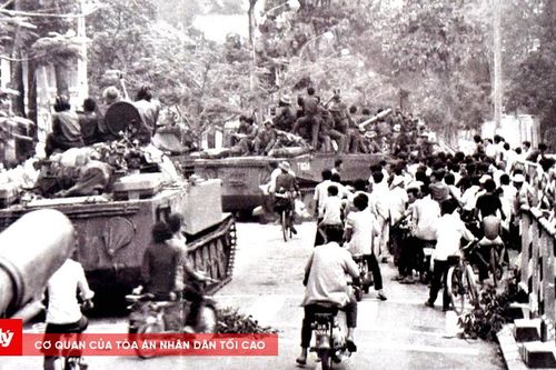 Một thời xông pha, một đời ghi nhớ: Người chỉ huy và thời khắc thống nhất