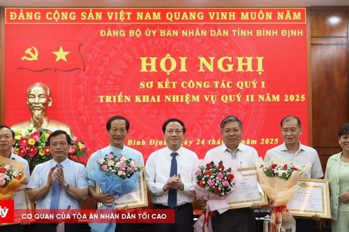 Chủ tịch Bình Định: Làm việc với tinh thần 'thần tốc', phương châm '6 rõ'