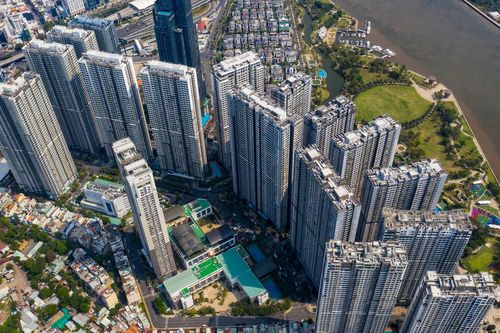 Để không tụt hậu khi 'thế giới đi quá xa'