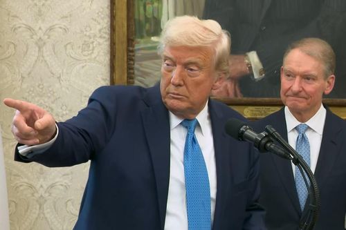 Ông Trump bất ngờ chỉ trích Trung Quốc vì ngừng mua máy bay Boeing