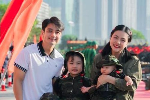 Tuấn Hưng hồ hởi, MONO rạng rỡ gặp lại Đại úy Phạm Văn Sơn ở sơ duyệt diễu binh