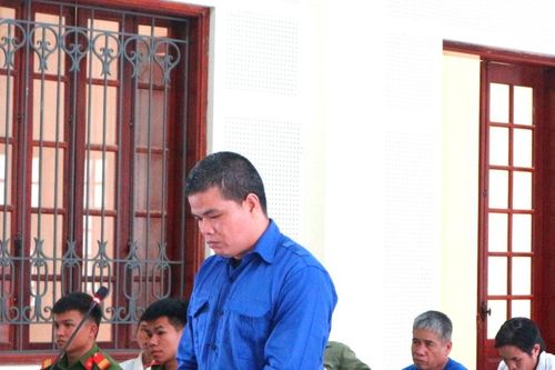 Con trai giấu ma túy trong nhà bố mẹ
