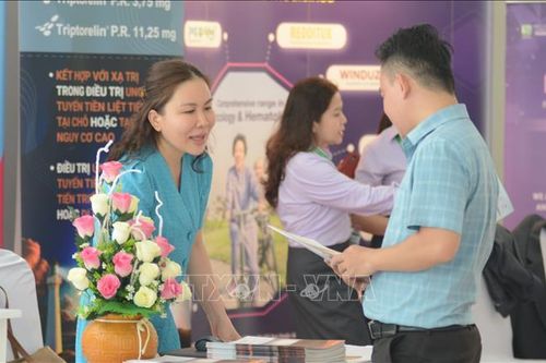 Ứng dụng công nghệ mới trong chẩn đoán và điều trị ung thư