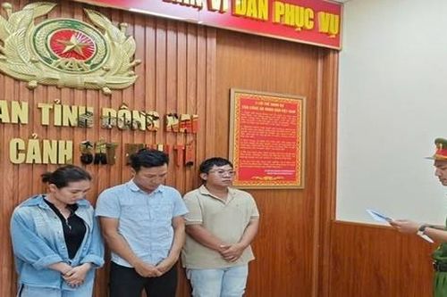 Khởi tố 3 đối tượng 'hô biến' hơn 4 tấn thịt heo chết thành giò chả ở Đồng Nai
