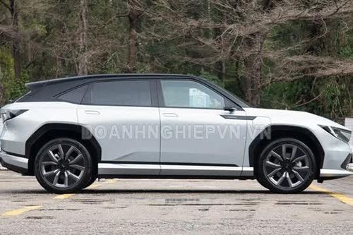 'Soi' SUV hoàn toàn mới của Honda: Thiết kế đẹp mê ly, vượt trội CR-V về mọi mặt, giá cực hấp dẫn