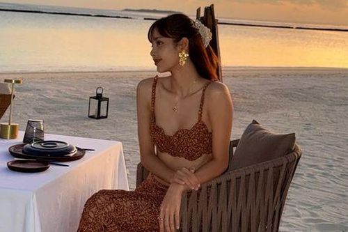 Xôn xao nữ ca sĩ được trả 200 tỷ đồng để biểu diễn trong 1 tiếng