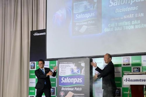 Ra mắt cao dán Salonpas Diclofenac mới mang đến hiệu quả giảm đau 24h