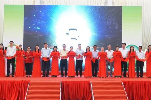 Châu Thành tưng bừng khai mạc Ngày hội Nông sản năm 2025