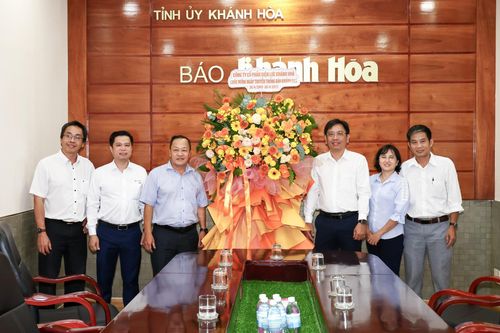 Các đơn vị chúc mừng Báo Khánh Hòa nhân kỷ niệm 78 năm Ngày truyền thống