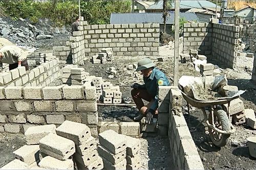 Lai Châu tăng tốc xóa nhà tạm: Vì một mái ấm nhân văn, không ai bị bỏ lại phía sau