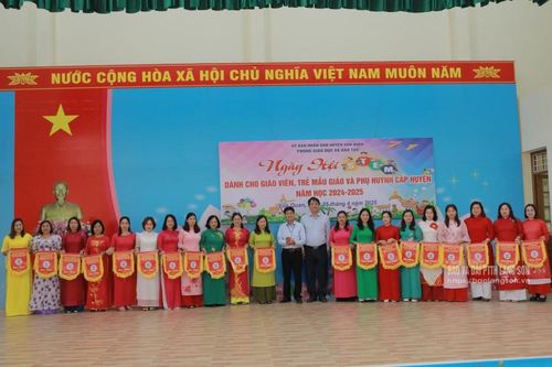 Văn Quan: Hơn 200 giáo viên, học sinh, phụ huynh tham gia Ngày hội STEM mầm non cấp huyện năm học 2024 - 2025
