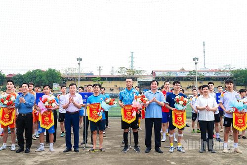 Khai mạc Vòng chung kết Giải Bóng đá thanh niên huyện Nho Quan năm 2025