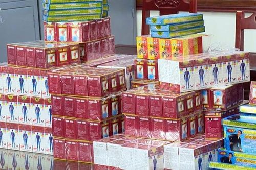Cử tri Đà Nẵng lo lắng vì sữa giả, thuốc giả tràn lan