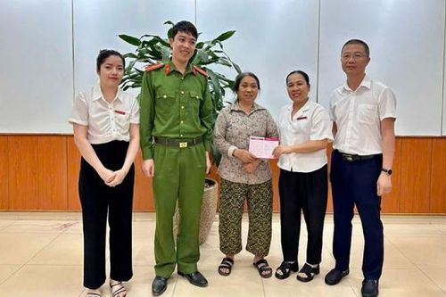 Kịp thời ngăn chặn vụ chuyển tiền cho kẻ mạo danh công an