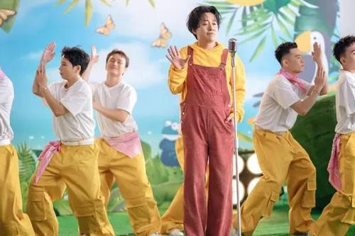 Tuấn Hưng thay đổi phong cách âm nhạc trong MV 'Dỗi'