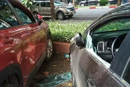 Cảnh báo thủ đoạn đập kính ô tô để trộm cắp