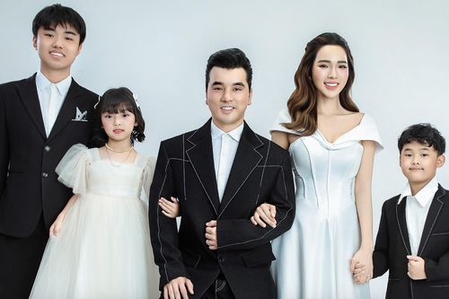 Tổ ấm bên vợ đẹp, con ngoan của nam thần tượng đình đám thập niên 2000