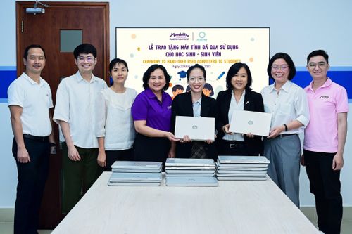 Mondelez Kinh Đô tiếp sức cho học sinh, sinh viên Việt Nam vươn tới tri thức