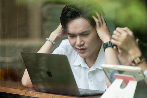 Tại sao người trẻ nghiện cãi nhau trên mạng?