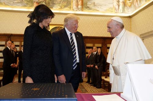 Các nguyên thủ quốc gia ngồi đâu trong tang lễ Giáo hoàng Francis?