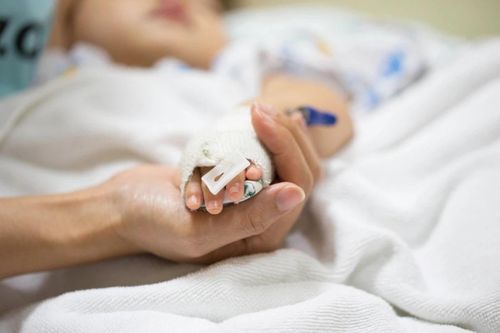 Căn bệnh thường gặp mùa hè ở trẻ dễ nhầm lẫn, khó lường hậu quả