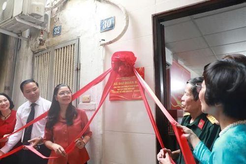 Hà Nội: khánh thành công trình sửa nhà Đại đoàn kết cho cựu chiến binh gặp khó khăn