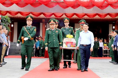 Truy điệu và an táng 6 hài cốt liệt sĩ tại Nghĩa trang Liệt sĩ quốc gia Vị Xuyên