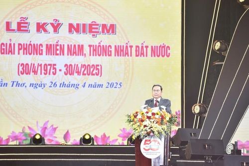 Chủ tịch Quốc hội: Cần Thơ phải 'mới mẻ trong cách nghĩ, sáng tạo trong cách làm, hiệu quả trong thực hiện'