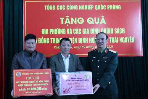 Thắm tình người chiến sĩ quân giới