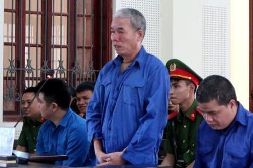Đổi công lấy ma túy