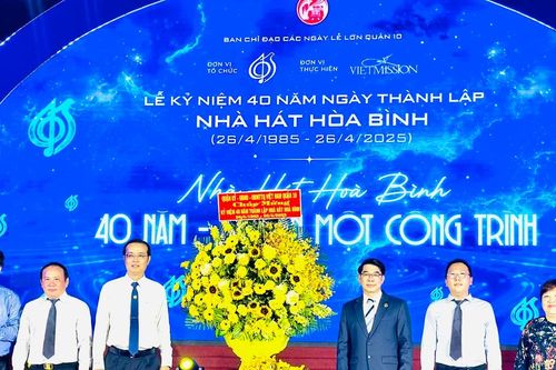 Kỷ niệm 40 năm Ngày thành lập Nhà hát Hòa Bình