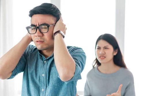 Chỉnh tính bướng của chàng