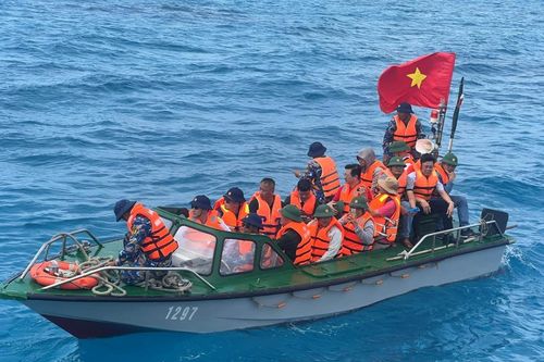 Kết thúc tốt đẹp chuyến thăm và làm việc tại quần đảo Trường Sa, nhà giàn DKI