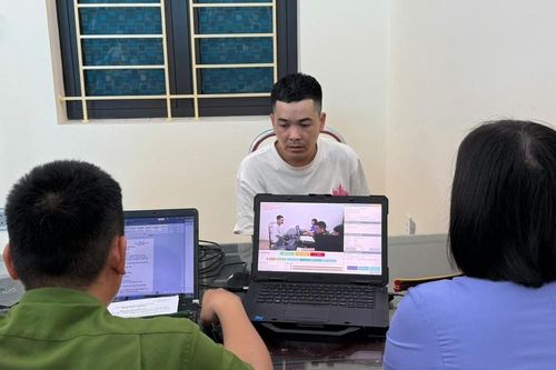 Bắt giữ 2 đối tượng có hành vi tổ chức sử dụng trái phép chất ma túy