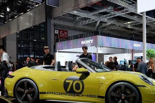 Chi tiết Porsche 911 bản giới hạn mang phong cách cổ điển