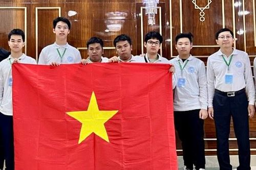 Đoàn học sinh Việt Nam xuất sắc đoạt Huy chương Vàng Olympic Giao lưu Toán học quốc tế