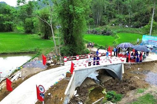 Khánh thành cầu thiện nguyện Nà Dài - Bình Anh: Nối yêu thương, mở đường làm ăn cho dân bản