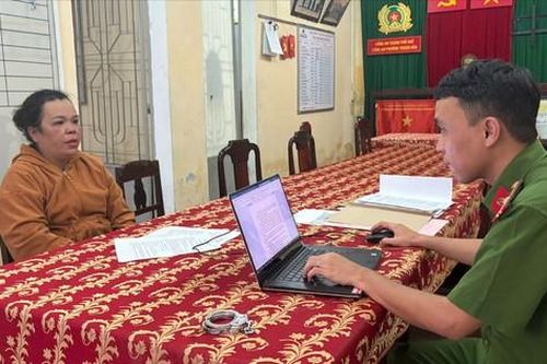 Mua 'sổ đỏ' giả, mang cầm cố 200 triệu đồng