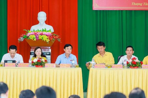 Cử tri huyện Nam Đàn đề nghị ưu tiên sử dụng trụ sở dôi dư làm cơ sở y tế, giáo dục, không gian cộng đồng