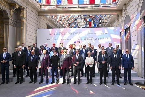 Mỹ bất ngờ ủng hộ các nước có kế hoạch gửi quân đội tới Ukraine