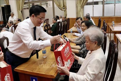 Thiết thực tri ân người có công, an sinh xã hội cho người dân vùng khó khăn dịp 30/4
