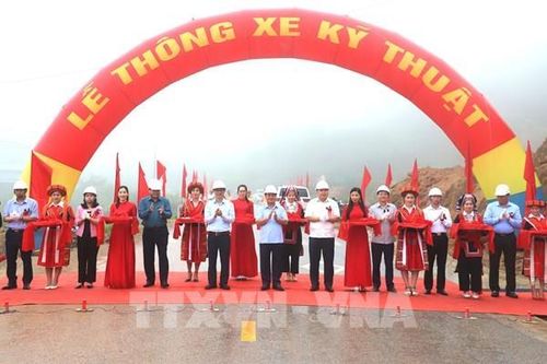 Thông xe kỹ thuật công trình cải tạo, nâng cấp đường Bắc Quang - Xín Mần