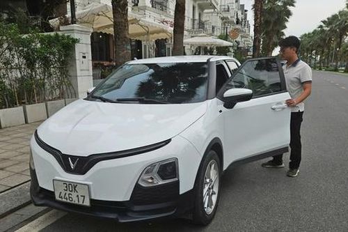 Thuê xe tự lái dịp 30/4: Xe điện được ưa chuộng