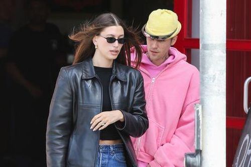 Vợ người mẫu lần đầu lên tiếng về Justin Bieber hậu tin đồn ly hôn
