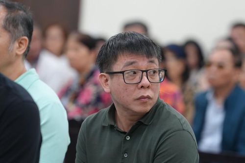 Vận chuyển lậu gần 9.500 tỷ đồng qua biên giới, ông chủ Vàng Phú Cường lĩnh án hơn 14 năm tù