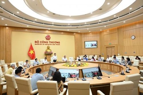 Bộ trưởng Nguyễn Hồng Diên - Trưởng đoàn công tác Chính phủ làm việc với tỉnh Sơn La